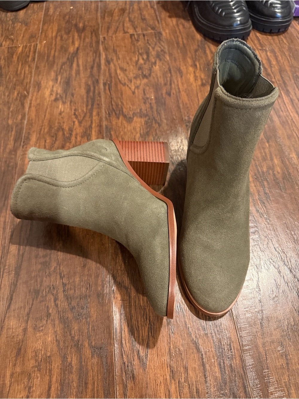 Splendid Olive Suede Block Heel Ankle Boots Sz 8.5